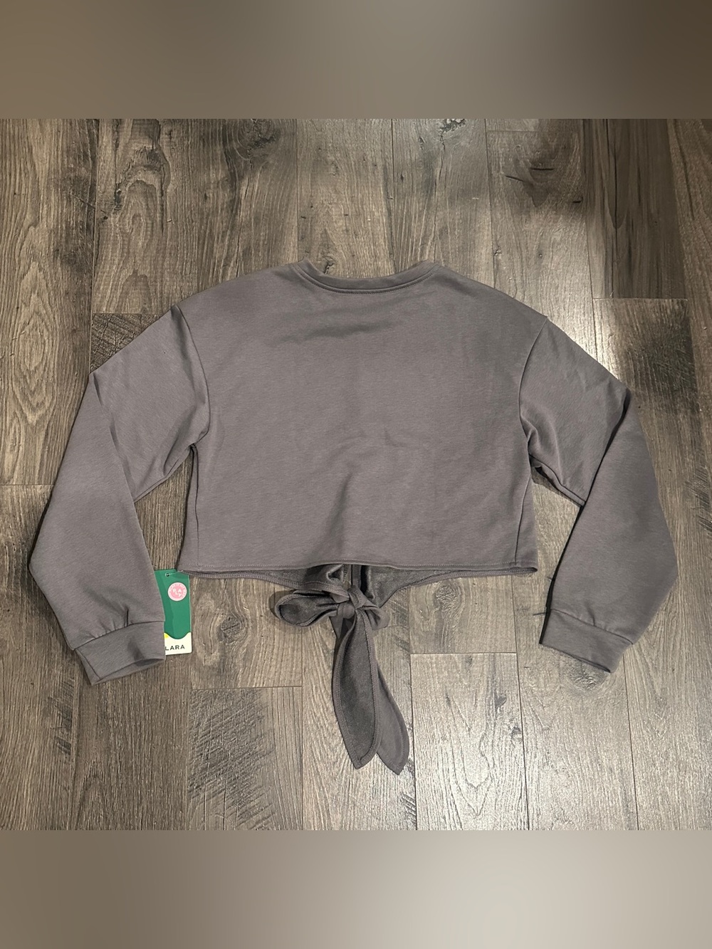 Halara NWT XS Gray Cropped Tie Back Sweatshirt Long Sleeve Athleisure Top - Picture 4 of 6